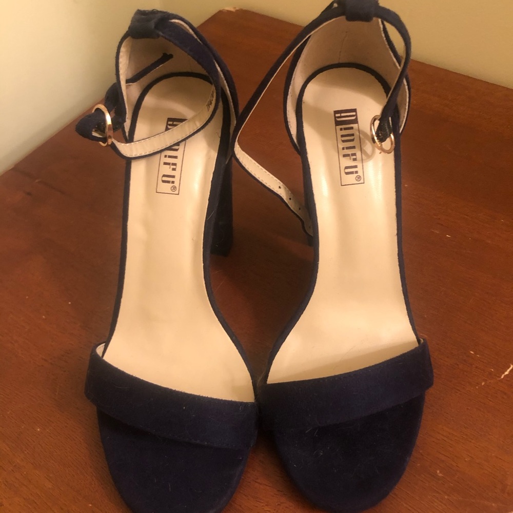 DIDIFU Ankle Strap Heels